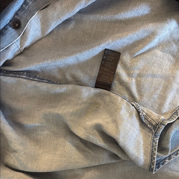 George Chambray Denim Shirt. Light weight. Size L. - Picture 10 of 12